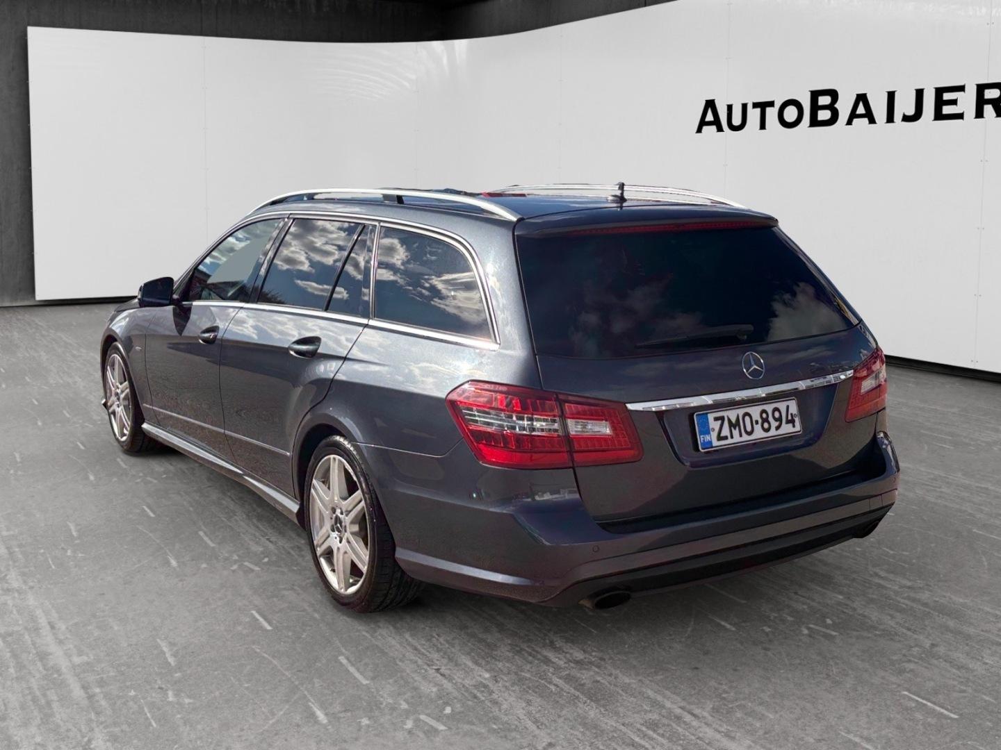 MERCEDES-BENZ E 2010