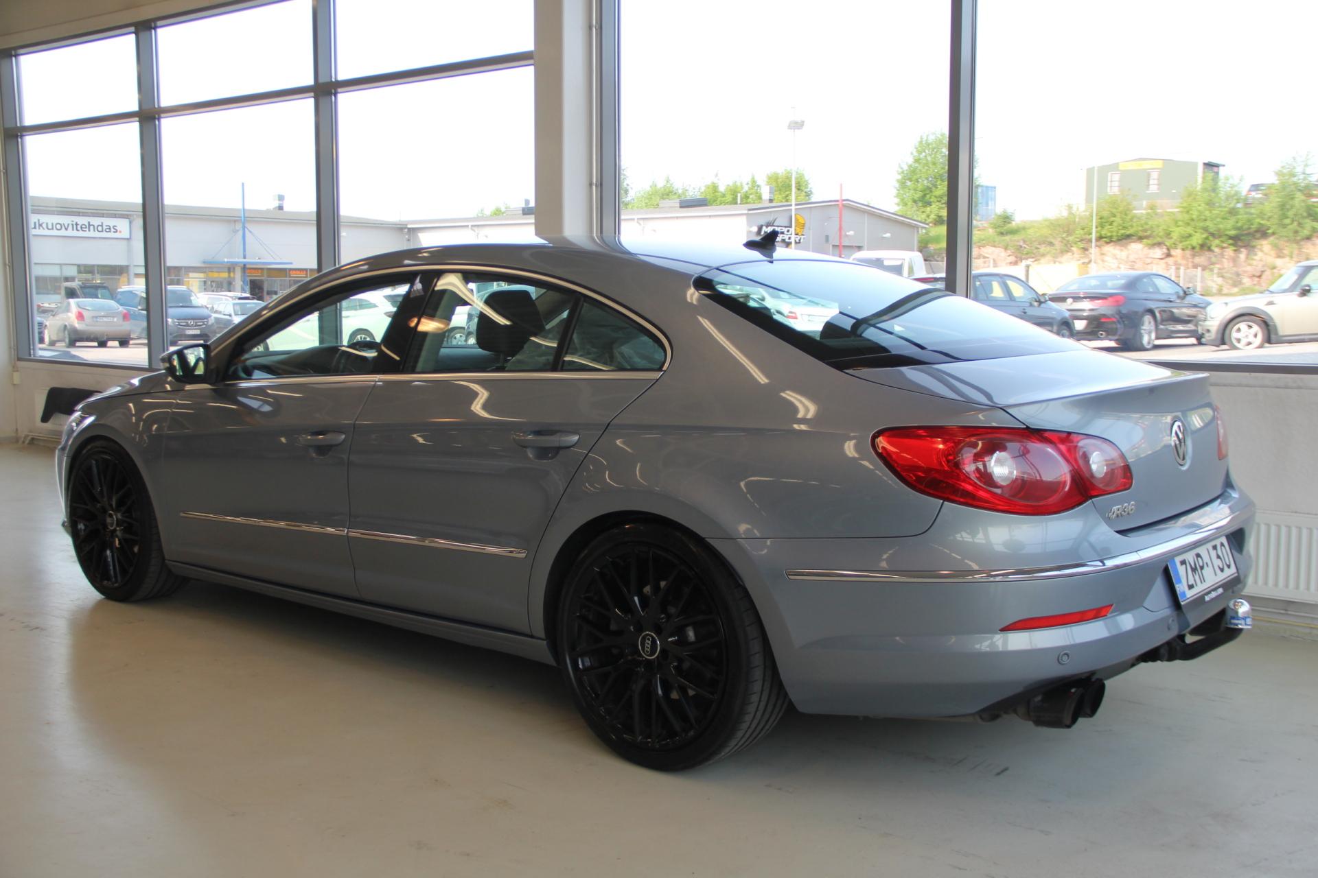 VOLKSWAGEN Passat CC 2009