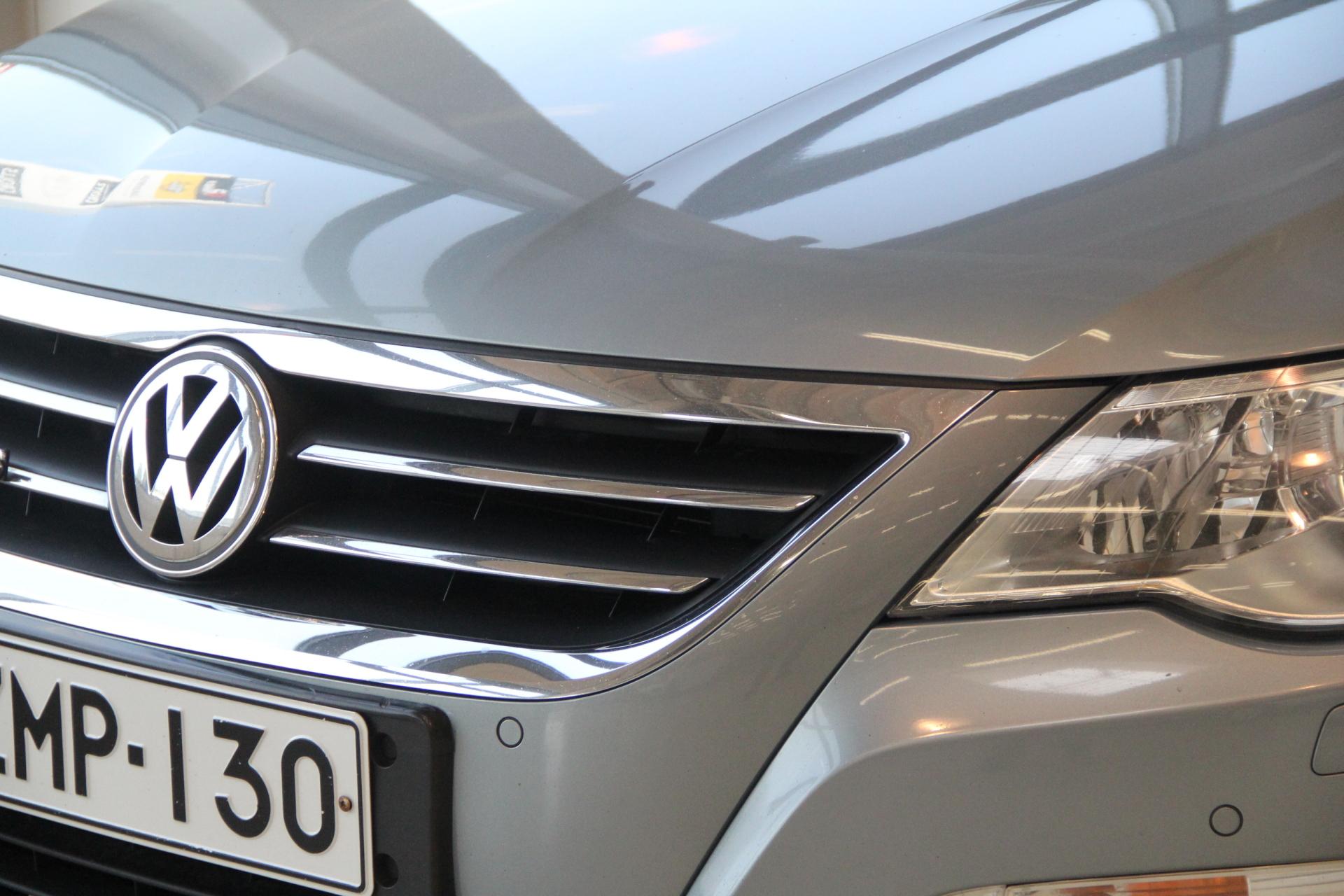 VOLKSWAGEN Passat CC 2009