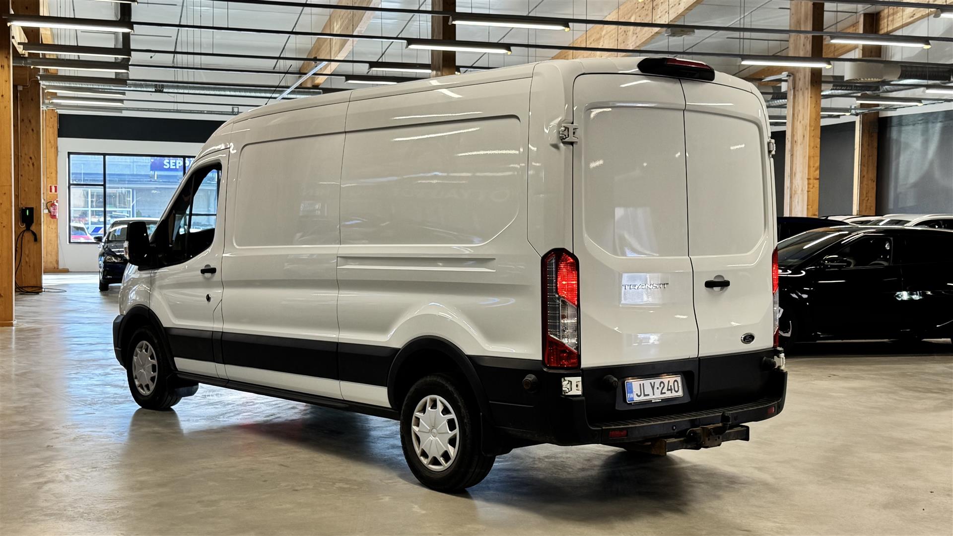 Ford Transit 2021, photo 2/5