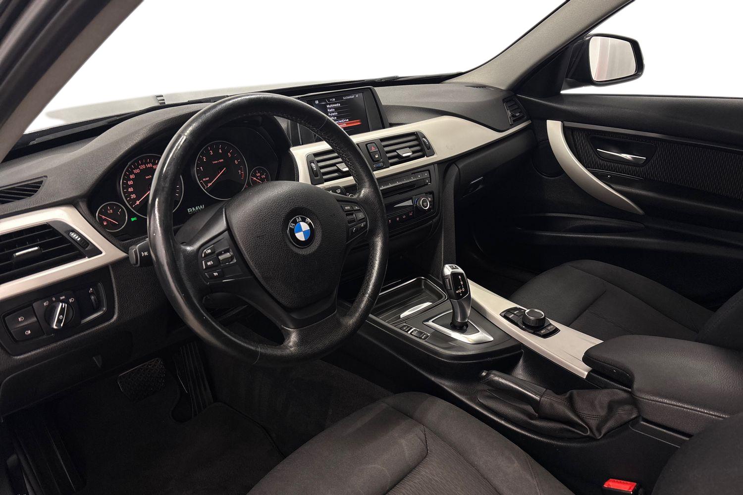 BMW 320 2014, photo 6/27