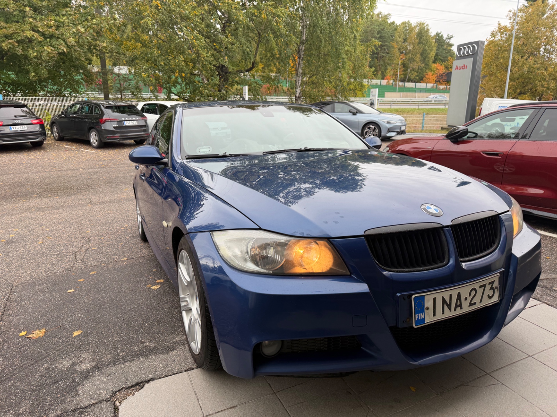 BMW 320 E90 Sedan 2006, kuva 2/21