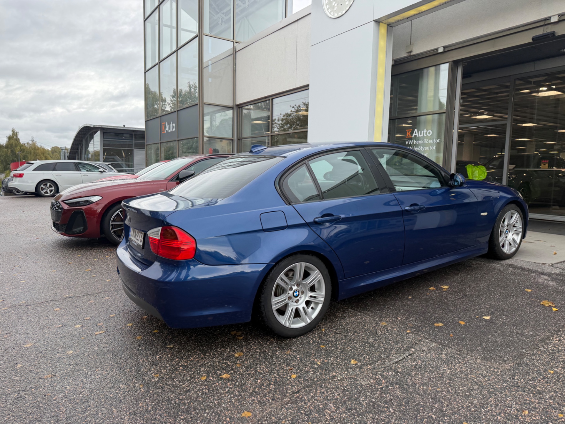 BMW 320 E90 Sedan 2006, kuva 6/21