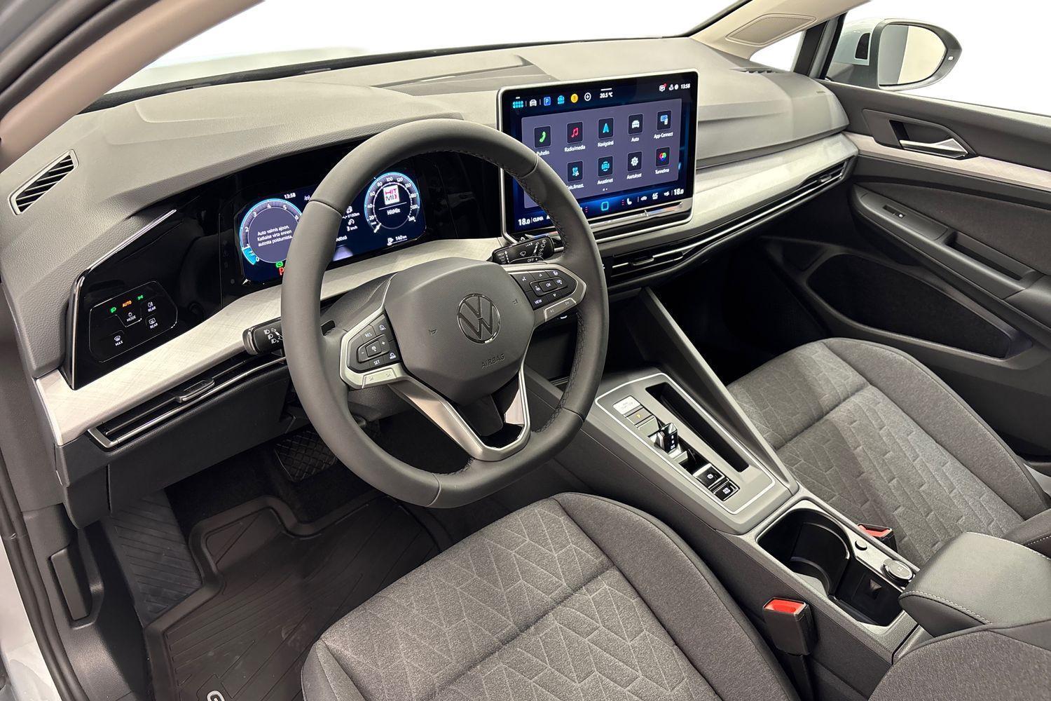 Volkswagen Golf 2026, photo 6/21