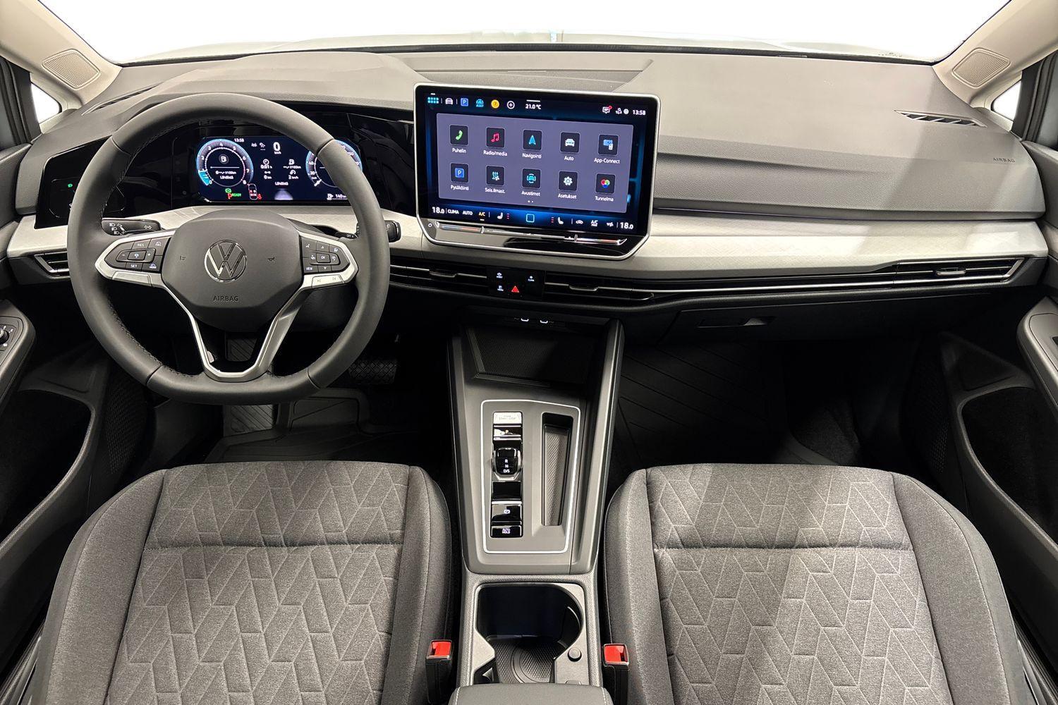 Volkswagen Golf 2026, photo 7/21