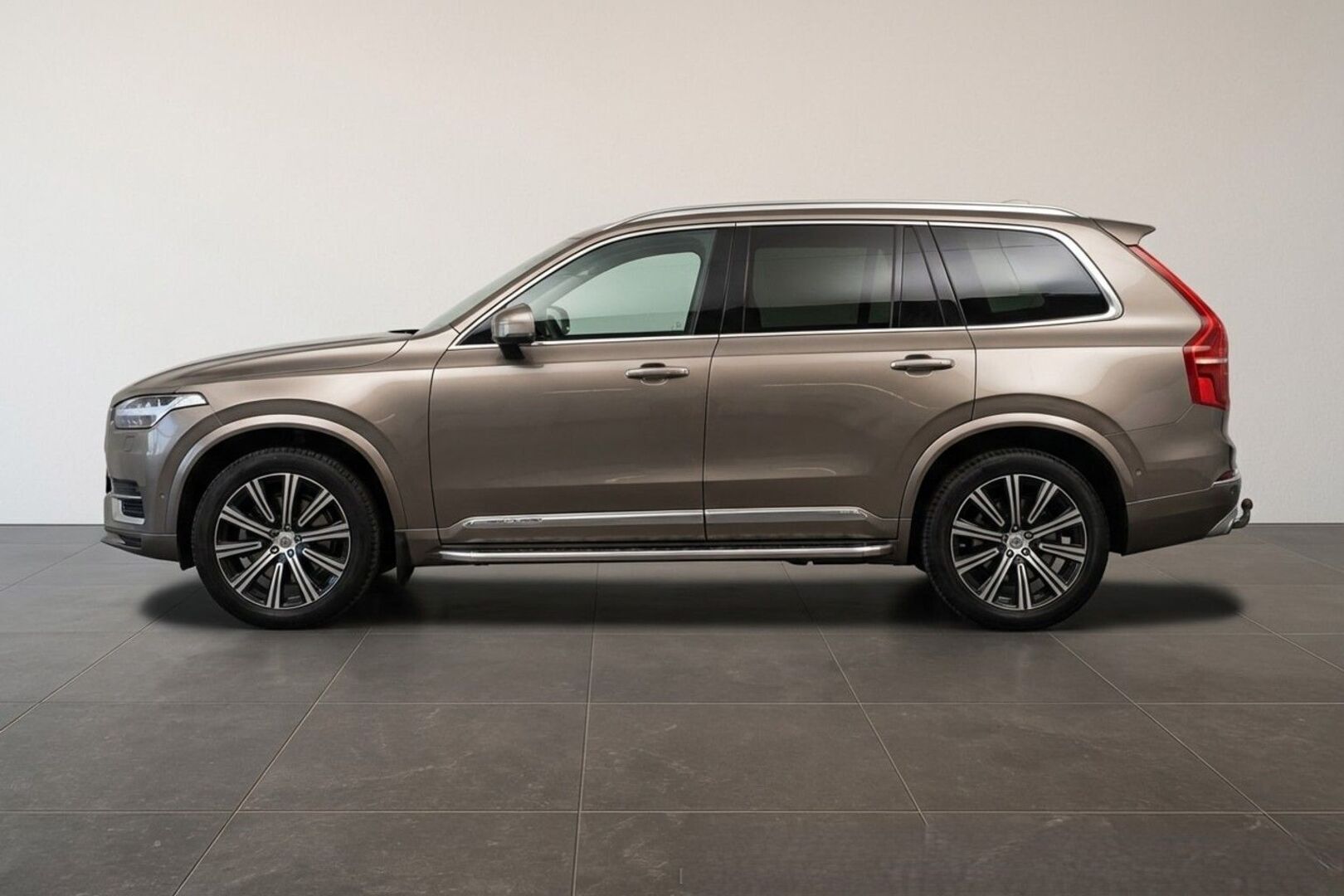 VOLVO XC90 2021