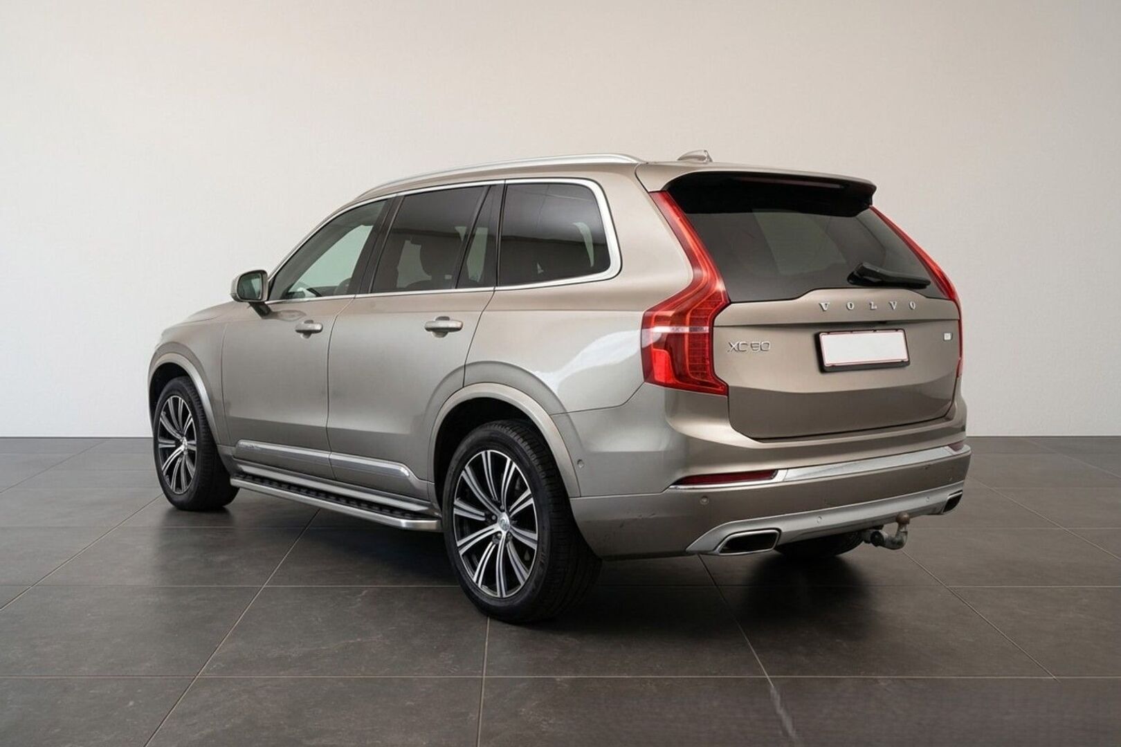 VOLVO XC90 2021