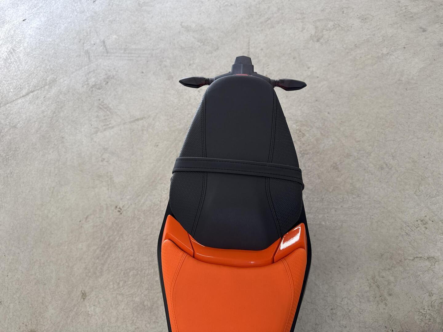 KTM 390 2024