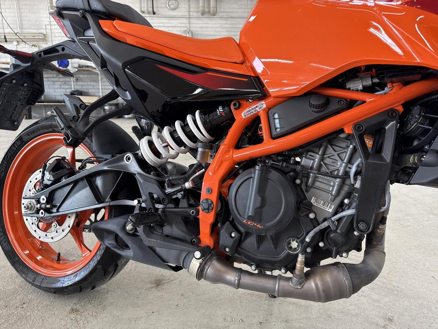 KTM 390 2024