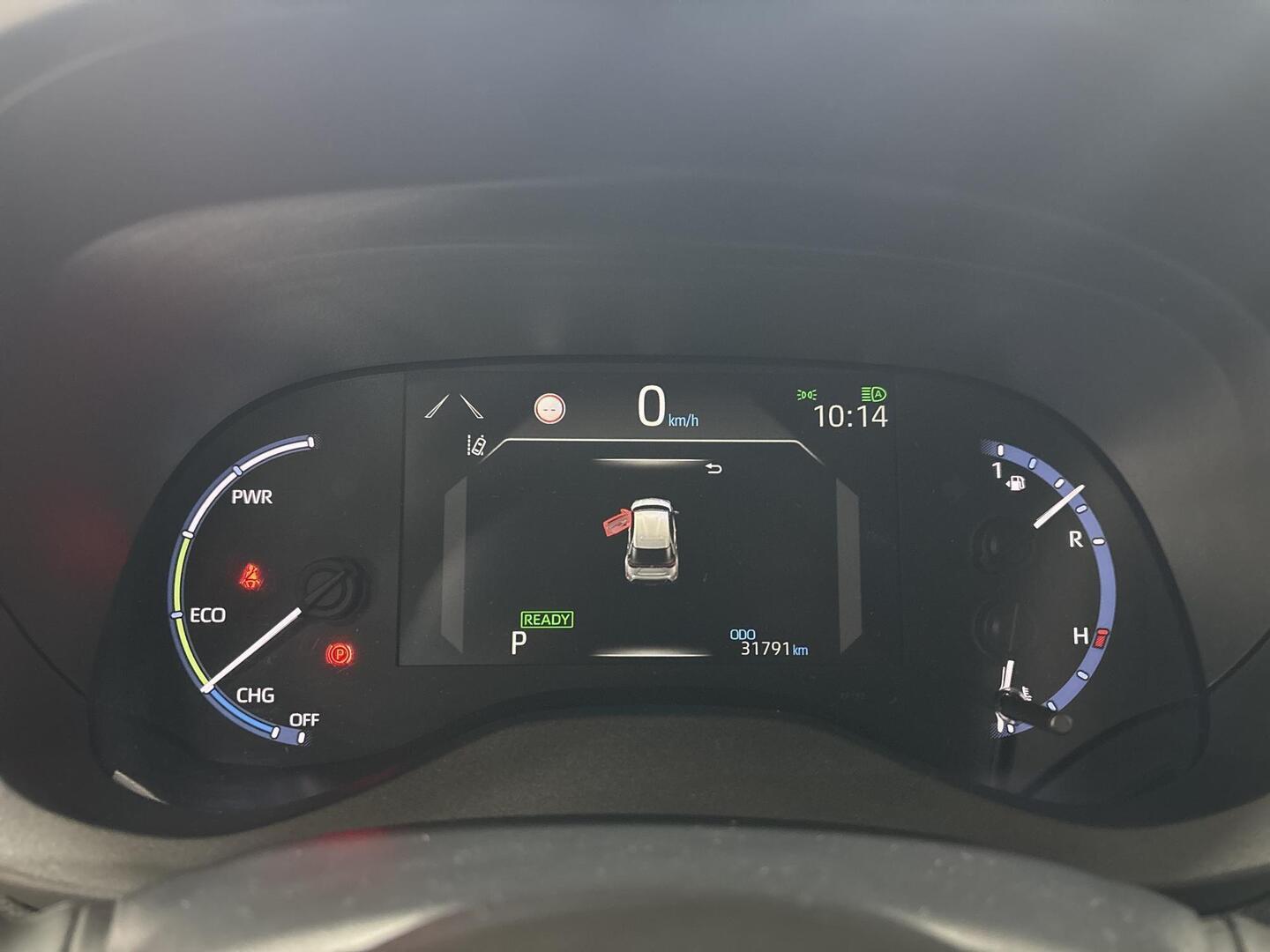 TOYOTA YARIS CROSS 2024