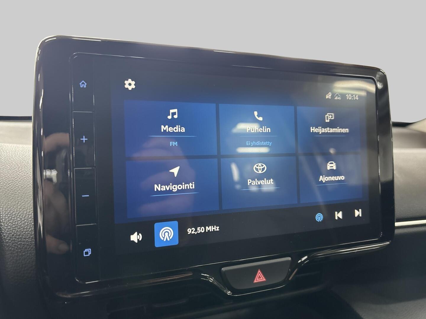 TOYOTA YARIS CROSS 2024