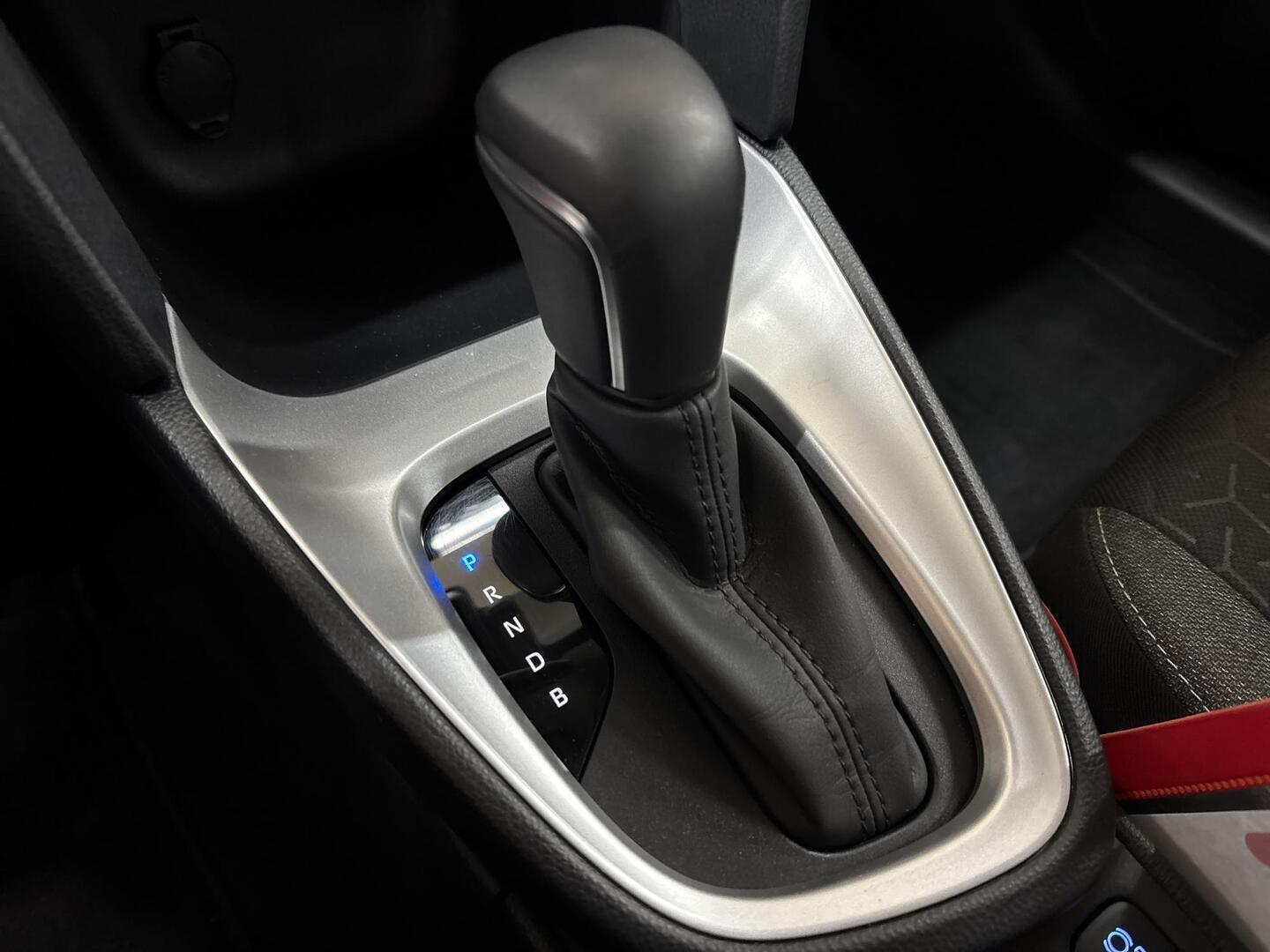 TOYOTA YARIS CROSS 2024