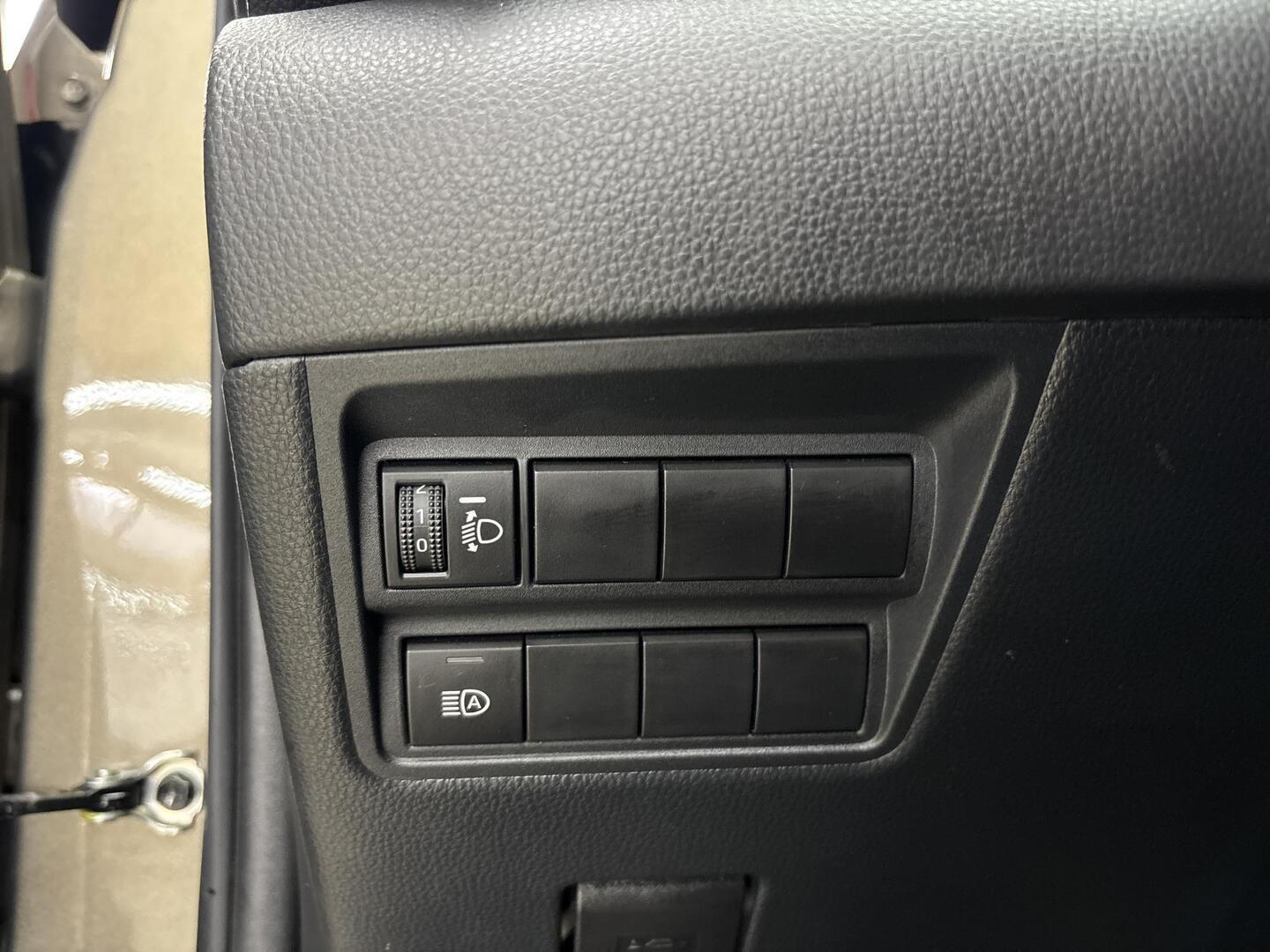 TOYOTA YARIS CROSS 2024