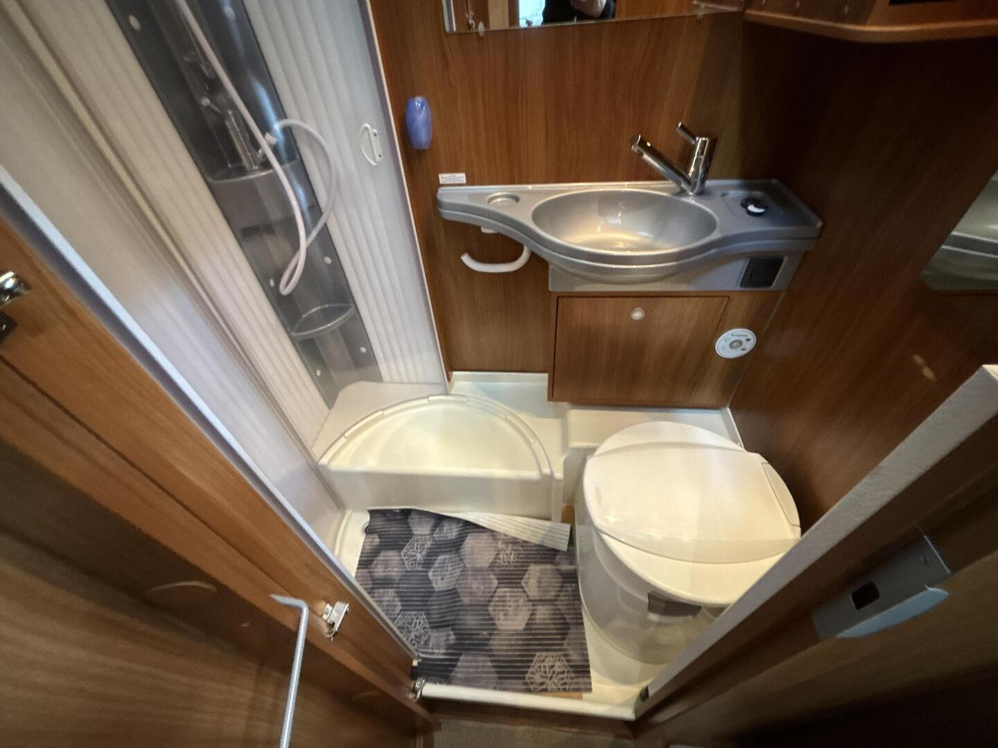 DETHLEFFS T 7013 Globeline 2010