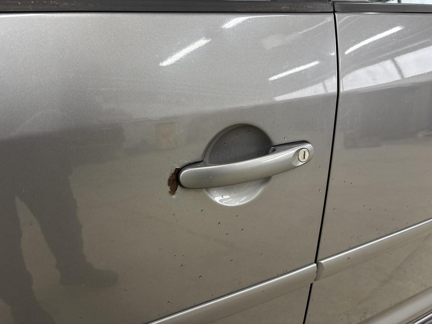 VOLKSWAGEN Touran 2008