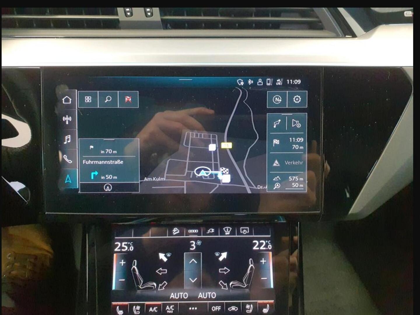 AUDI E-TRON 2022