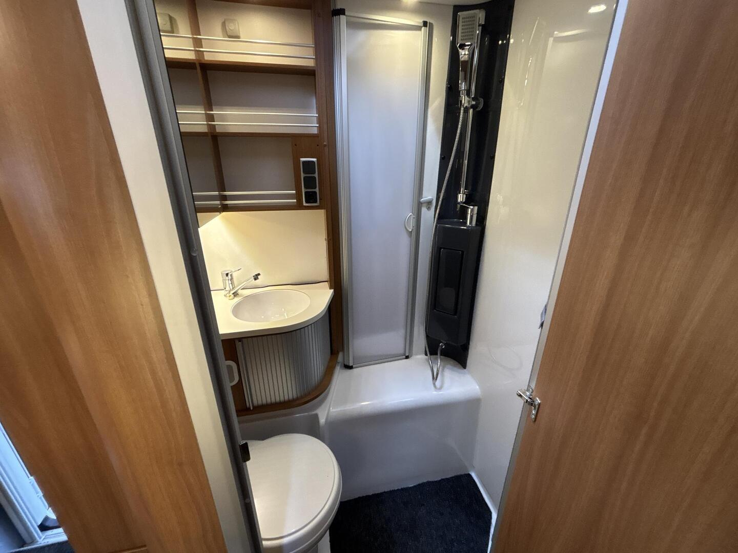 KABE Travelmaster  740 LB 2013