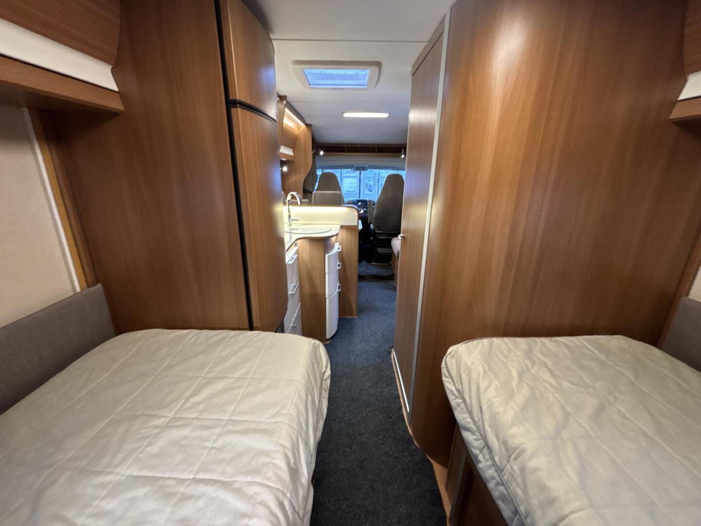 KABE Travelmaster  740 LB 2013