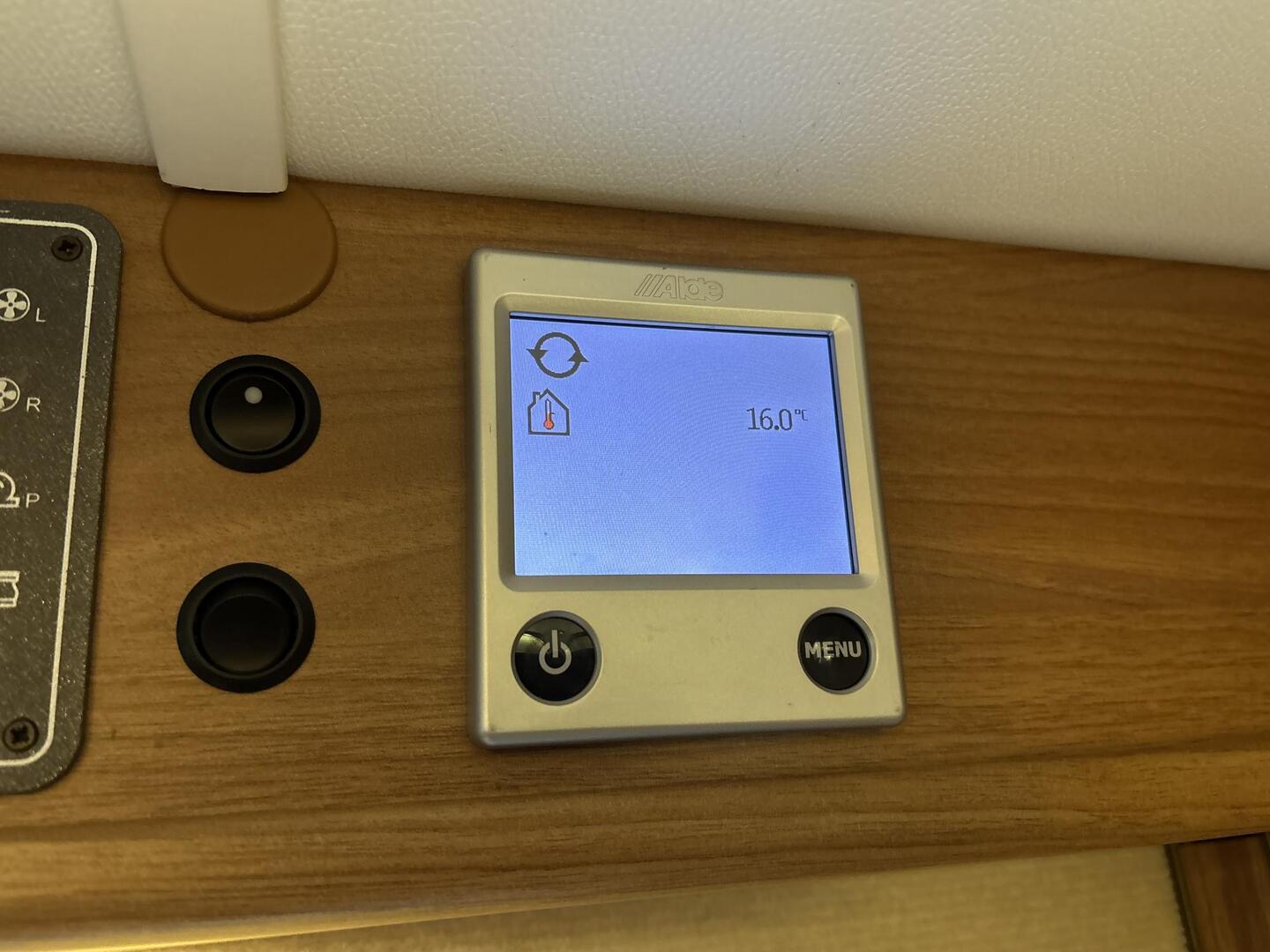 KABE Travelmaster  740 LB 2013