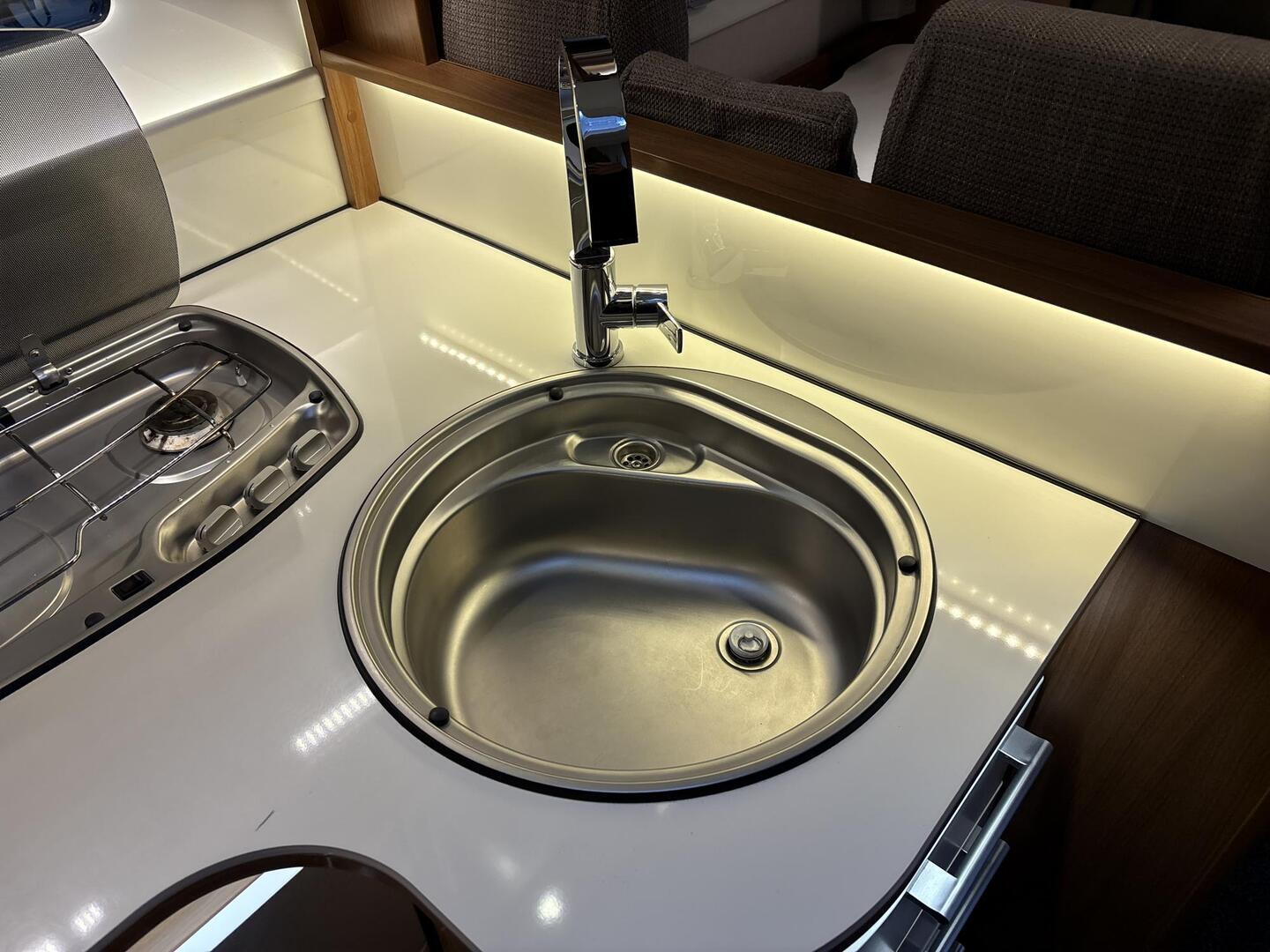 KABE Travelmaster  740 LB 2013