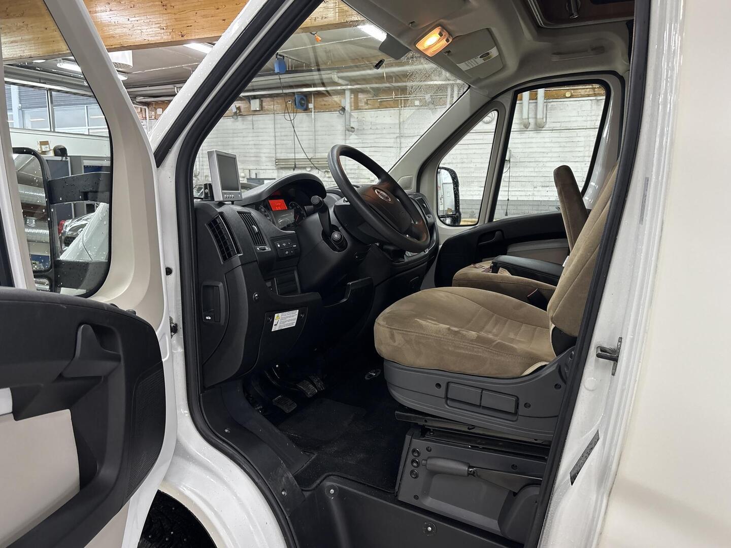 KABE Travelmaster  740 LB 2013