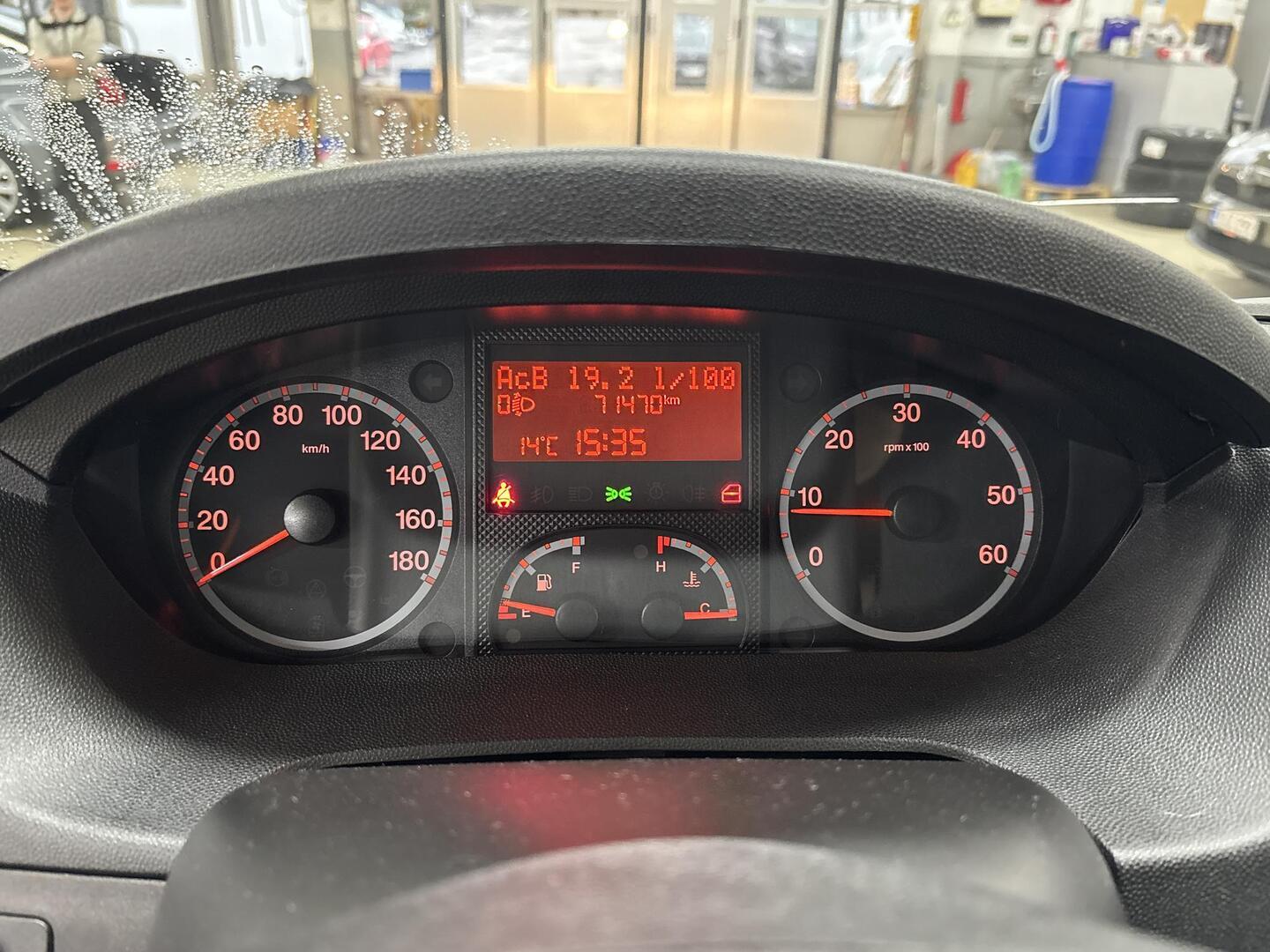 KABE Travelmaster  740 LB 2013