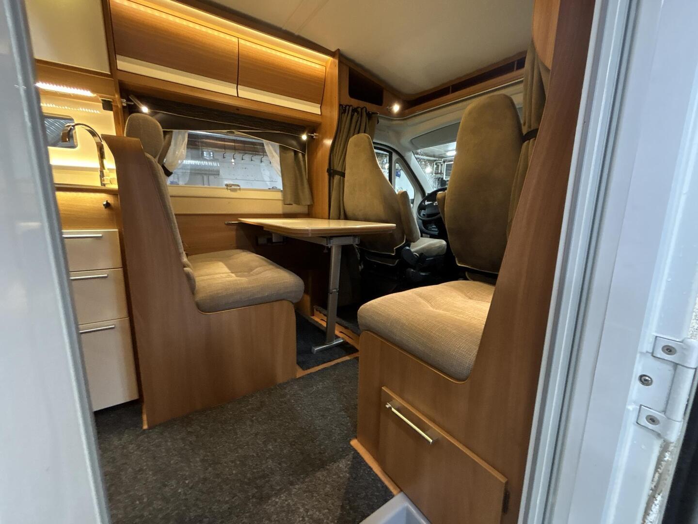 KABE Travelmaster  740 LB 2013