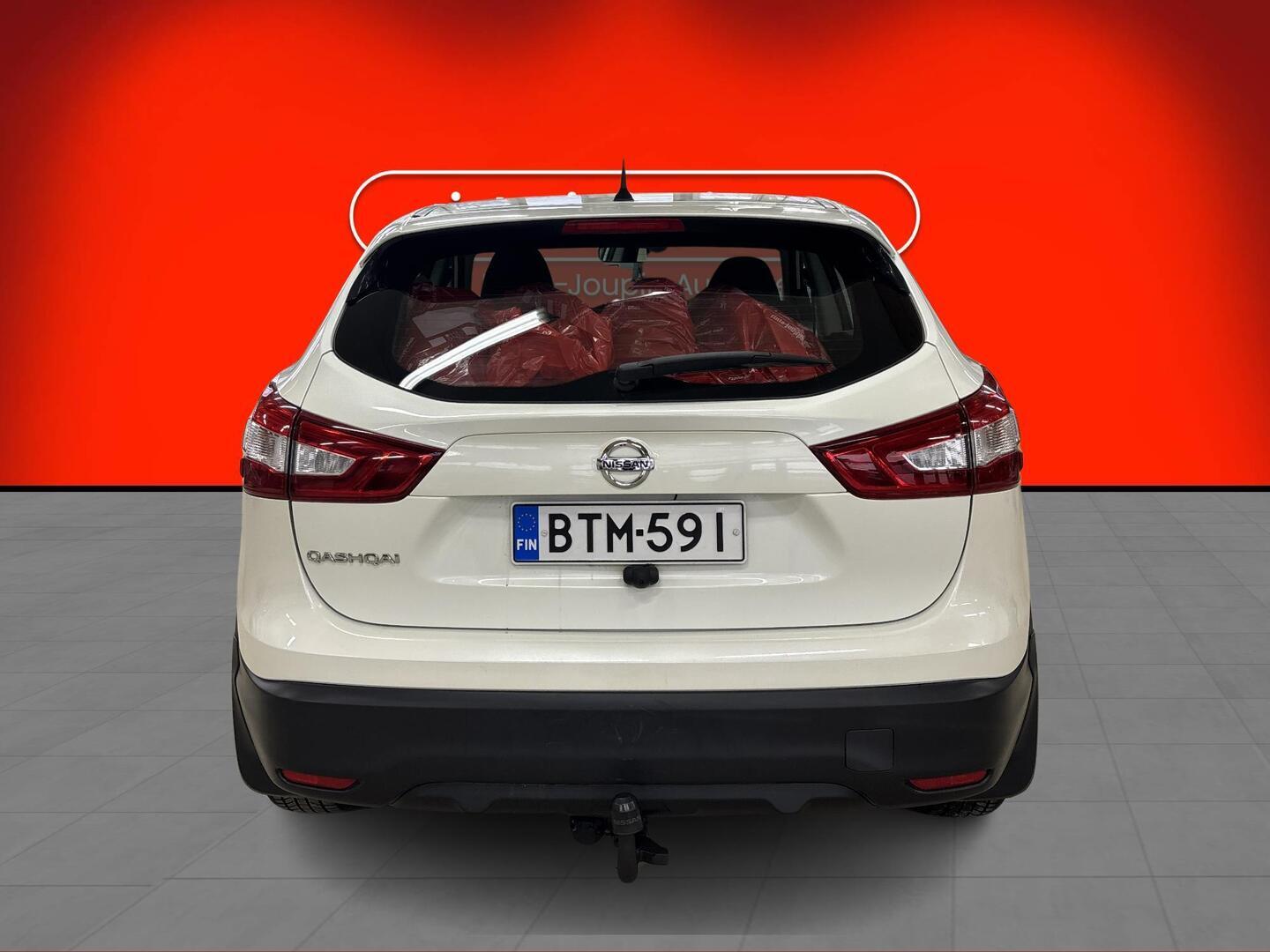 NISSAN Qashqai 2015
