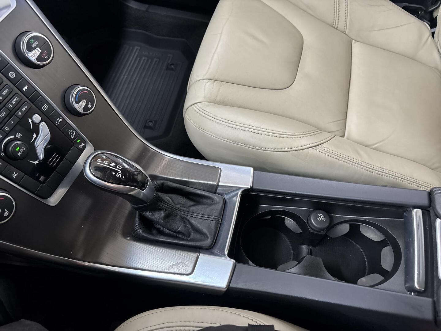 VOLVO XC60 2014