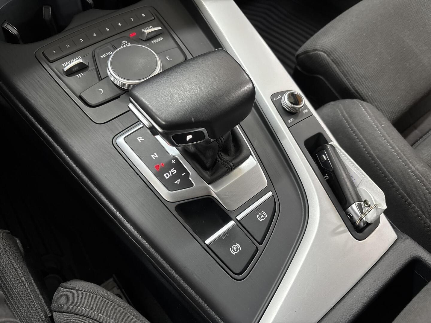 AUDI A4 allroad quattro 2018