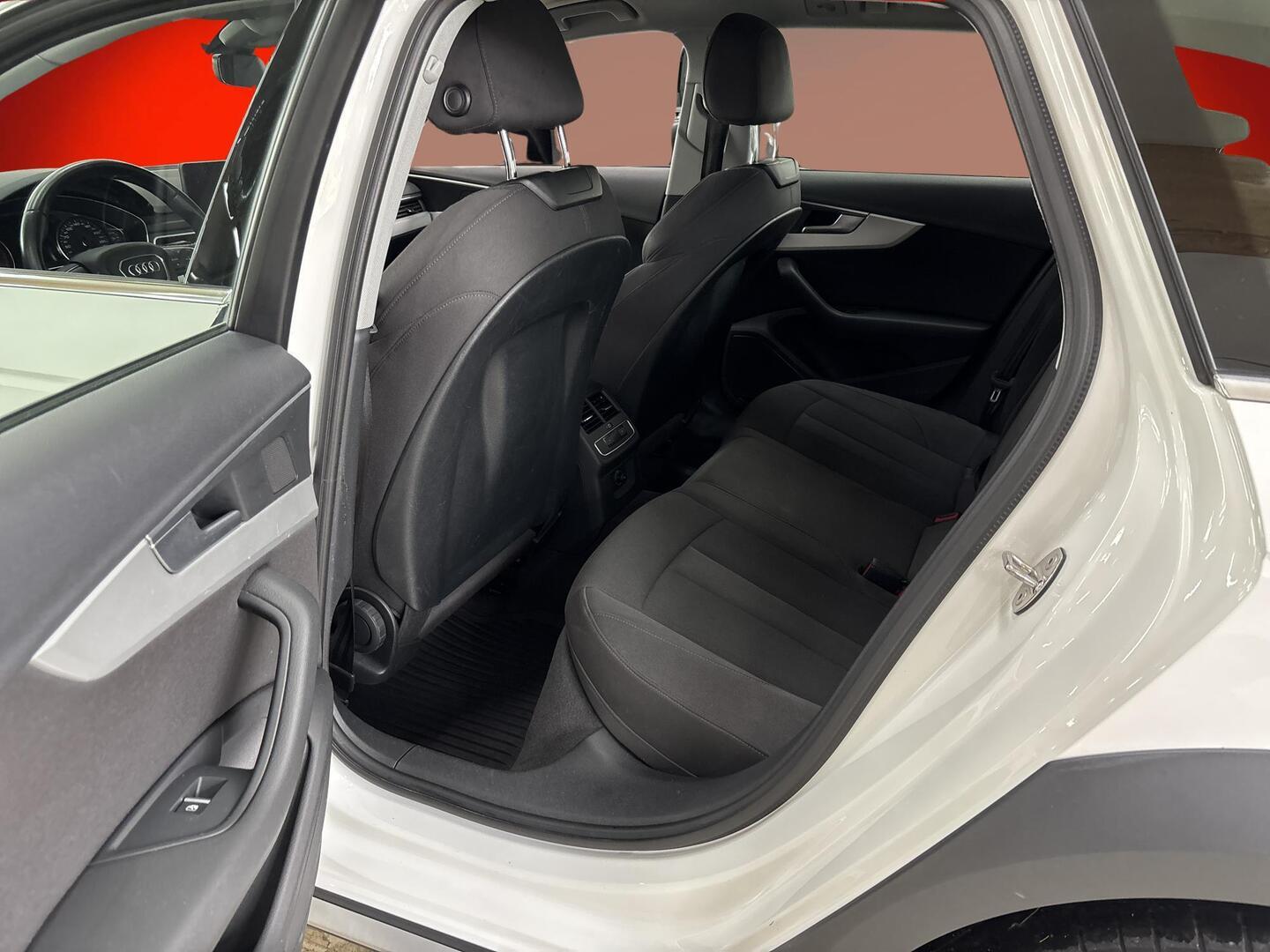 AUDI A4 allroad quattro 2018