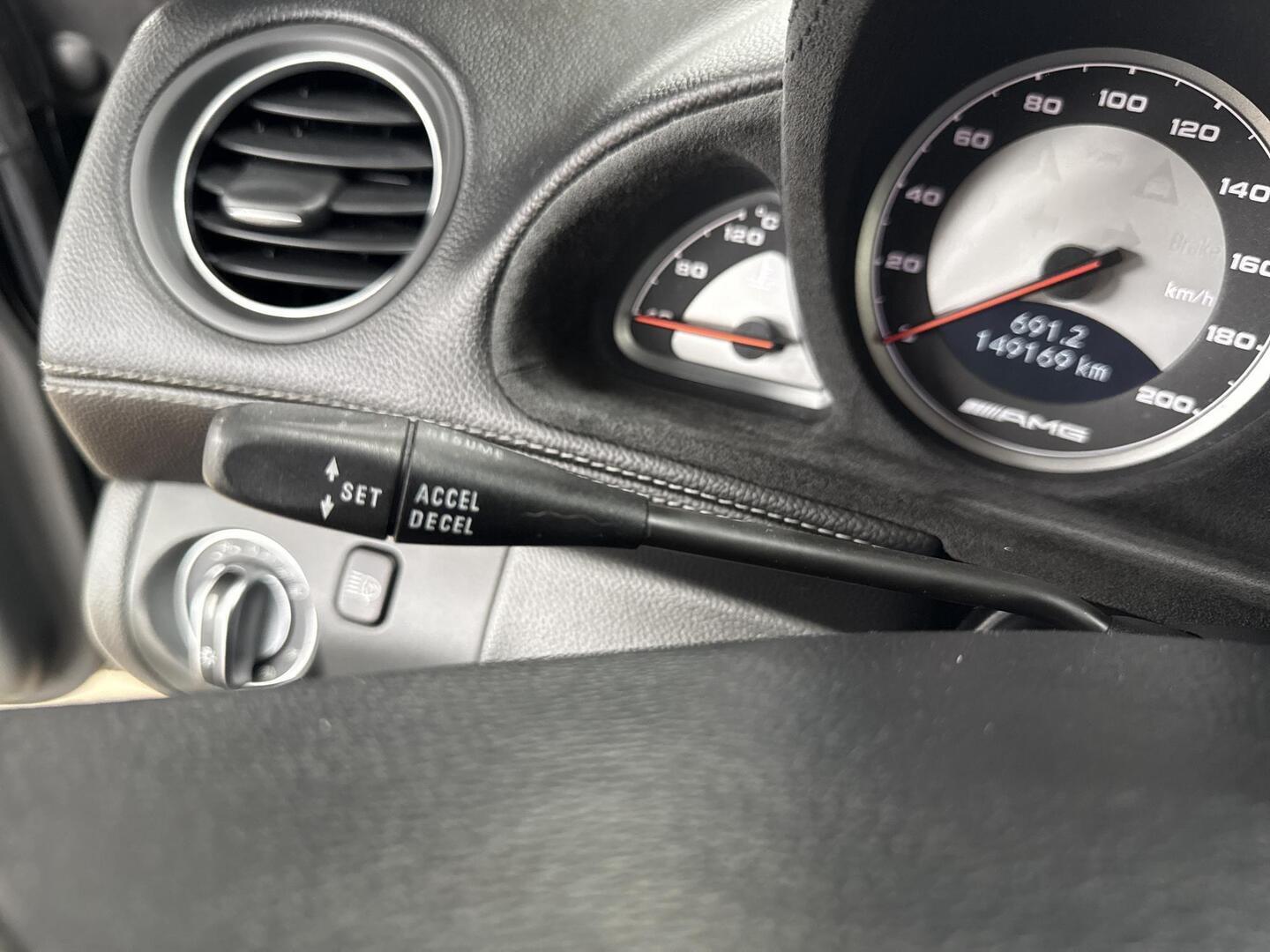 MERCEDES-BENZ SL 2004