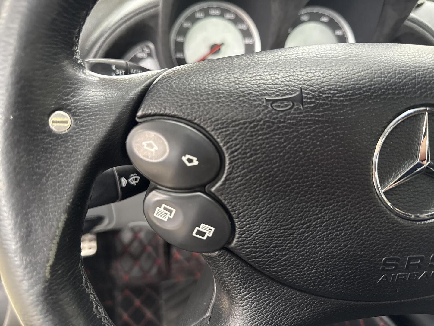 MERCEDES-BENZ SL 2004