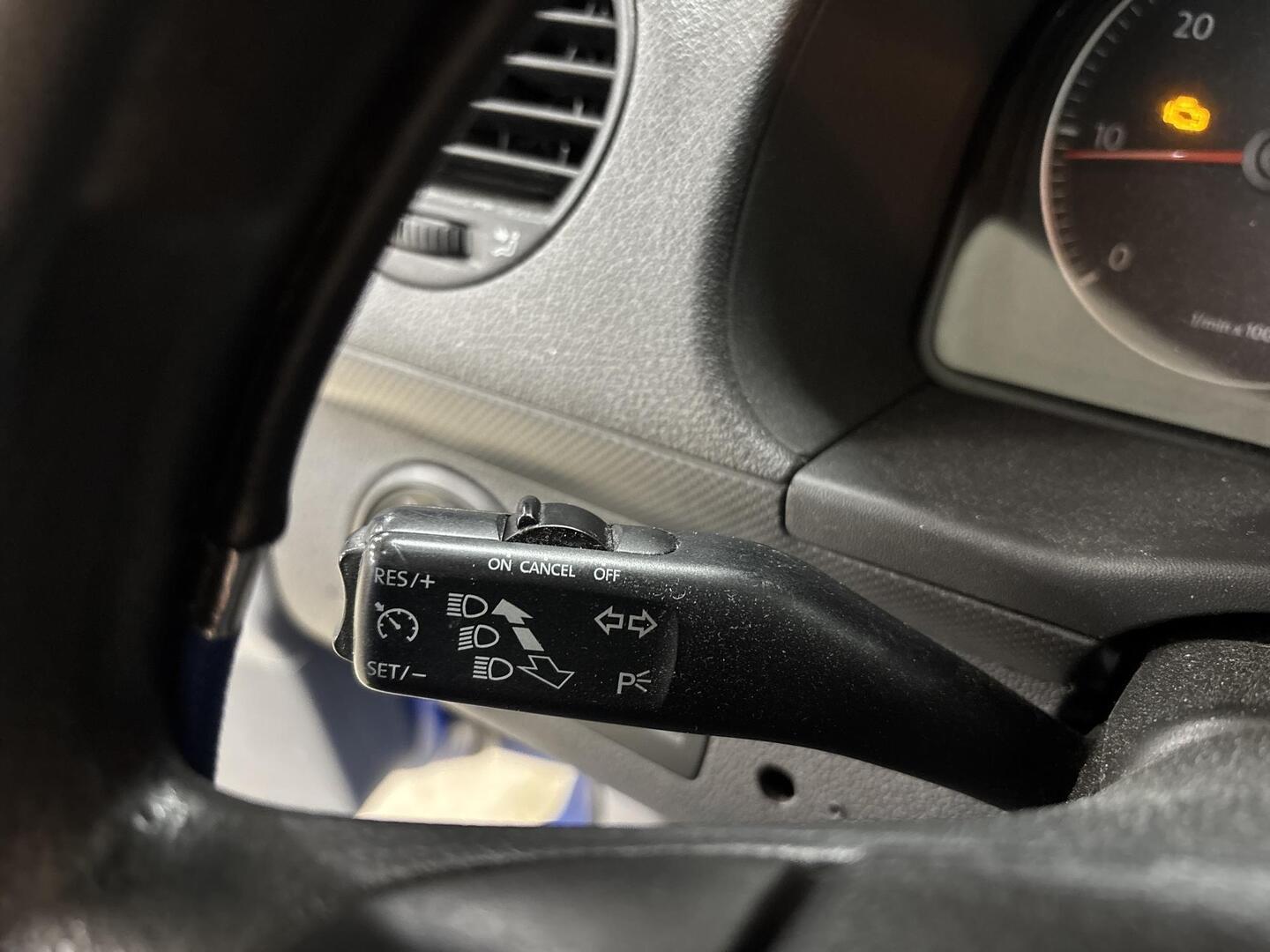 VOLKSWAGEN Caddy Maxi 2008