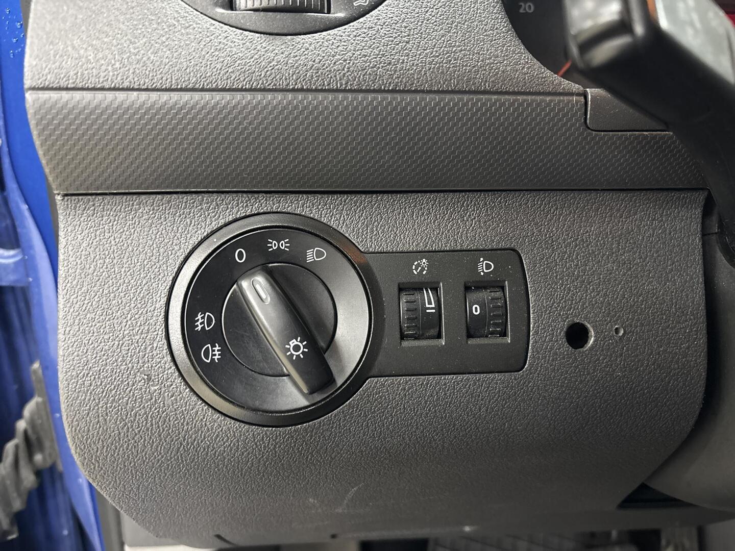 VOLKSWAGEN Caddy Maxi 2008