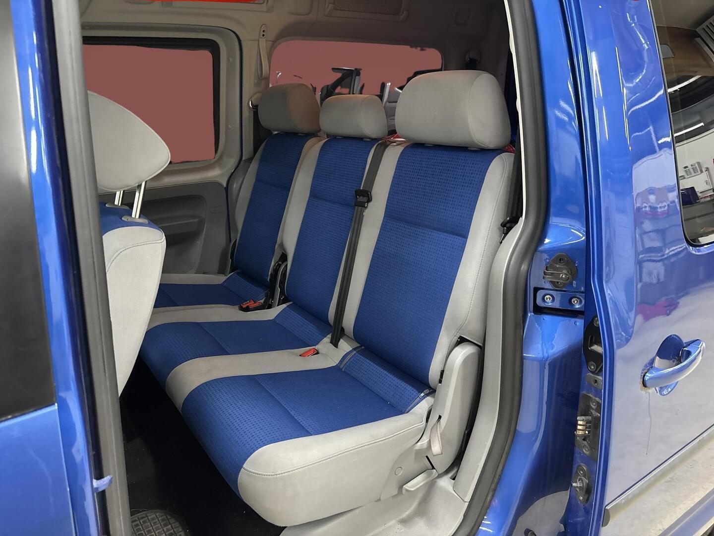 VOLKSWAGEN Caddy Maxi 2008