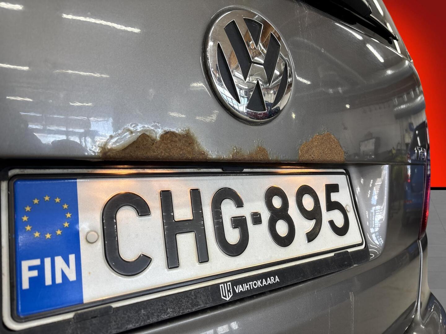 VOLKSWAGEN Touran 2009