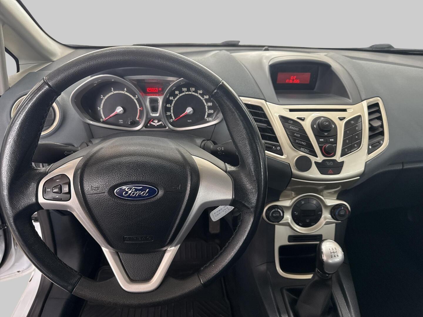 FORD Fiesta 2009