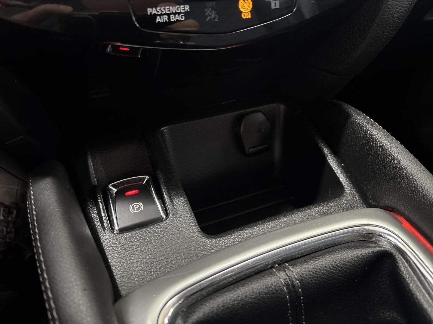NISSAN Qashqai 2015