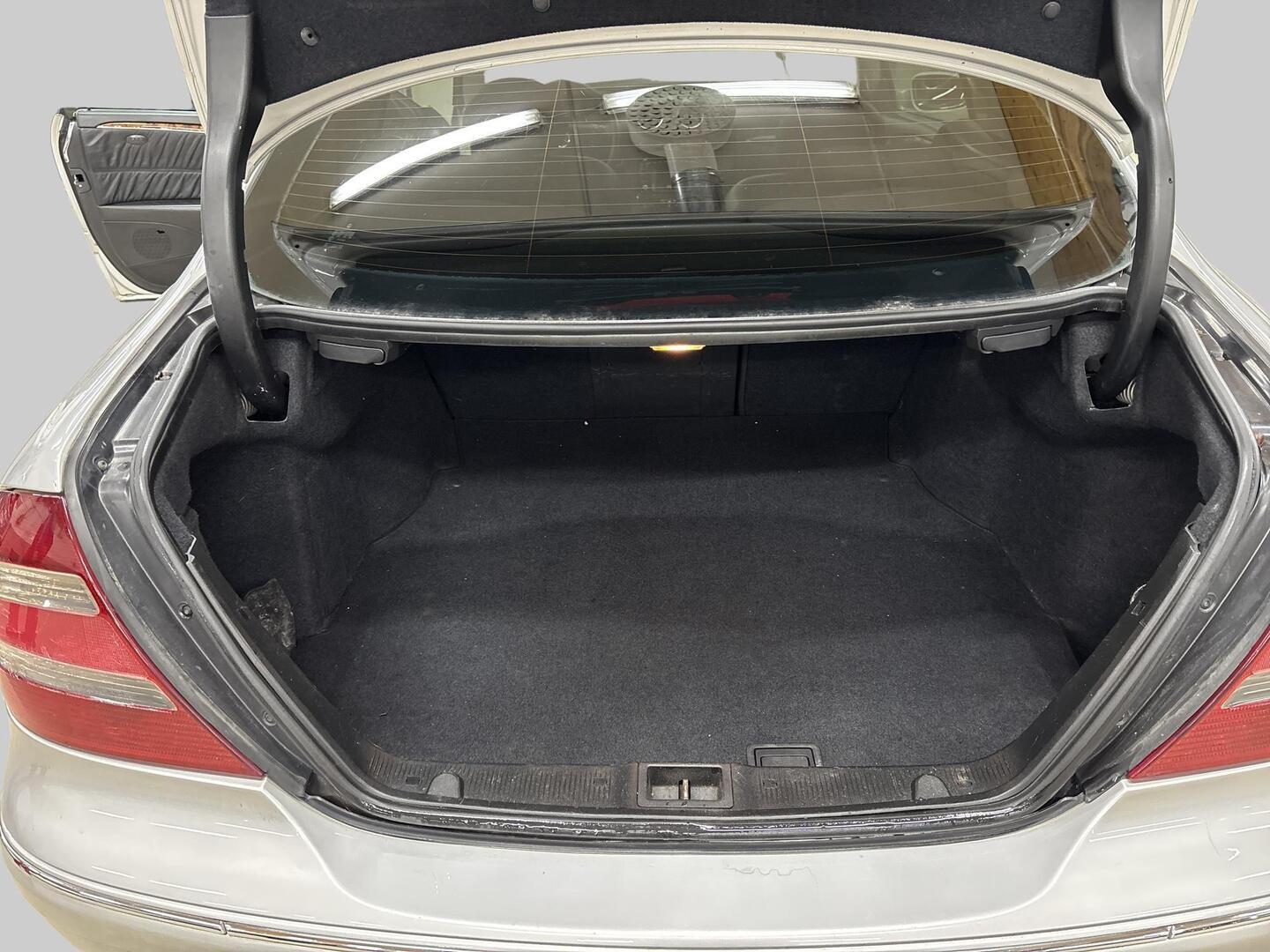 MERCEDES-BENZ CLK 2004