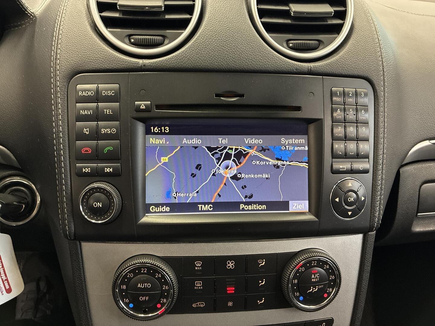 MERCEDES-BENZ GL 2011