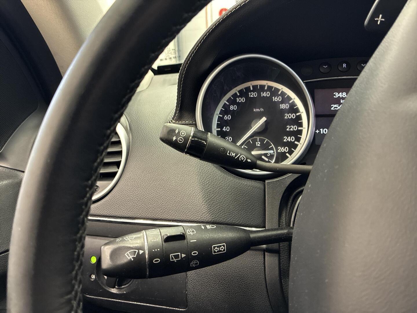 MERCEDES-BENZ GL 2011