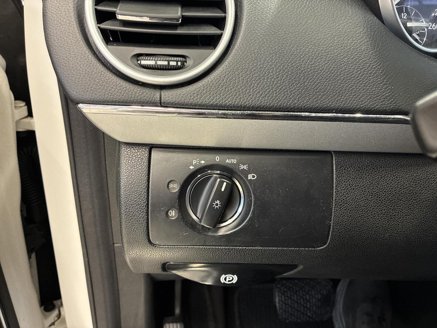 MERCEDES-BENZ GL 2011