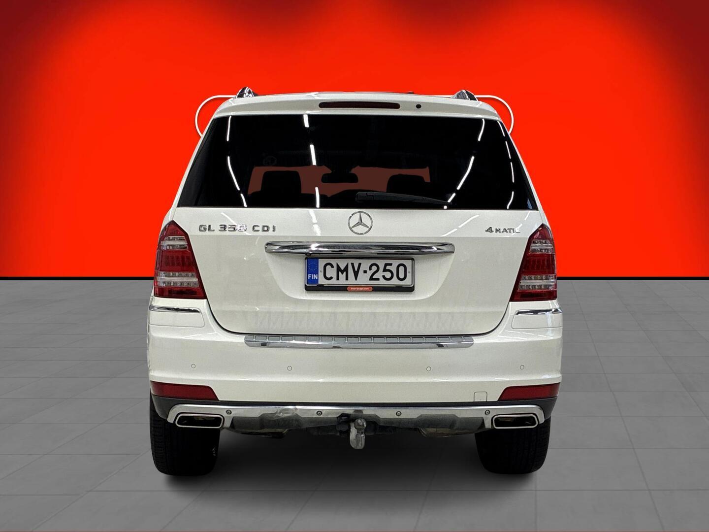 MERCEDES-BENZ GL 2011