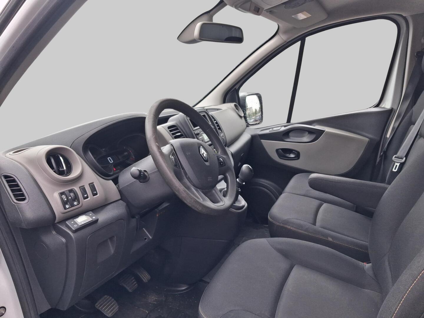 RENAULT Trafic 2019
