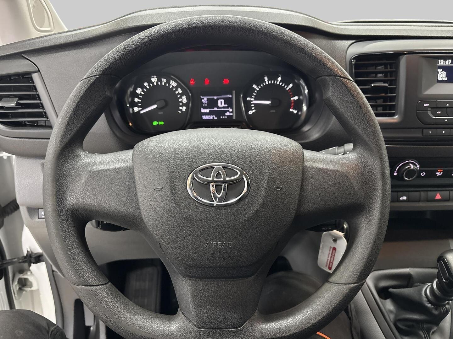 TOYOTA Proace 2020