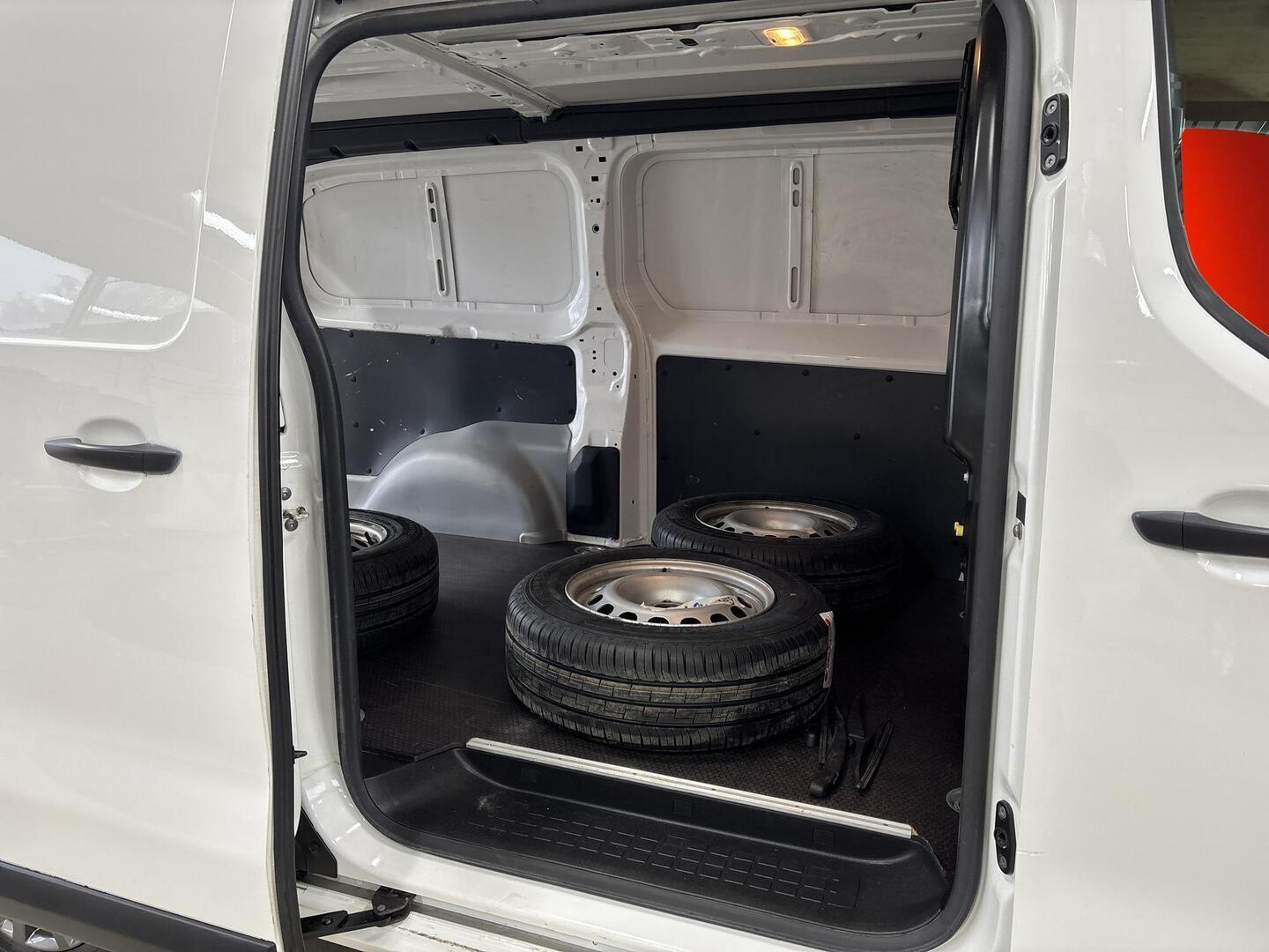 TOYOTA Proace 2020