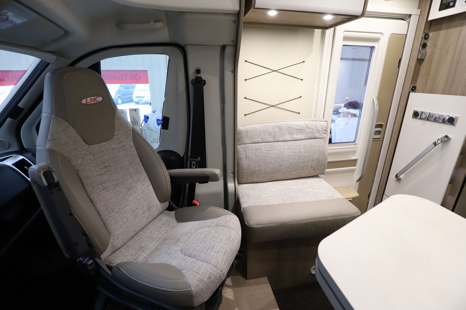 LMC ELEMENT T638 2021