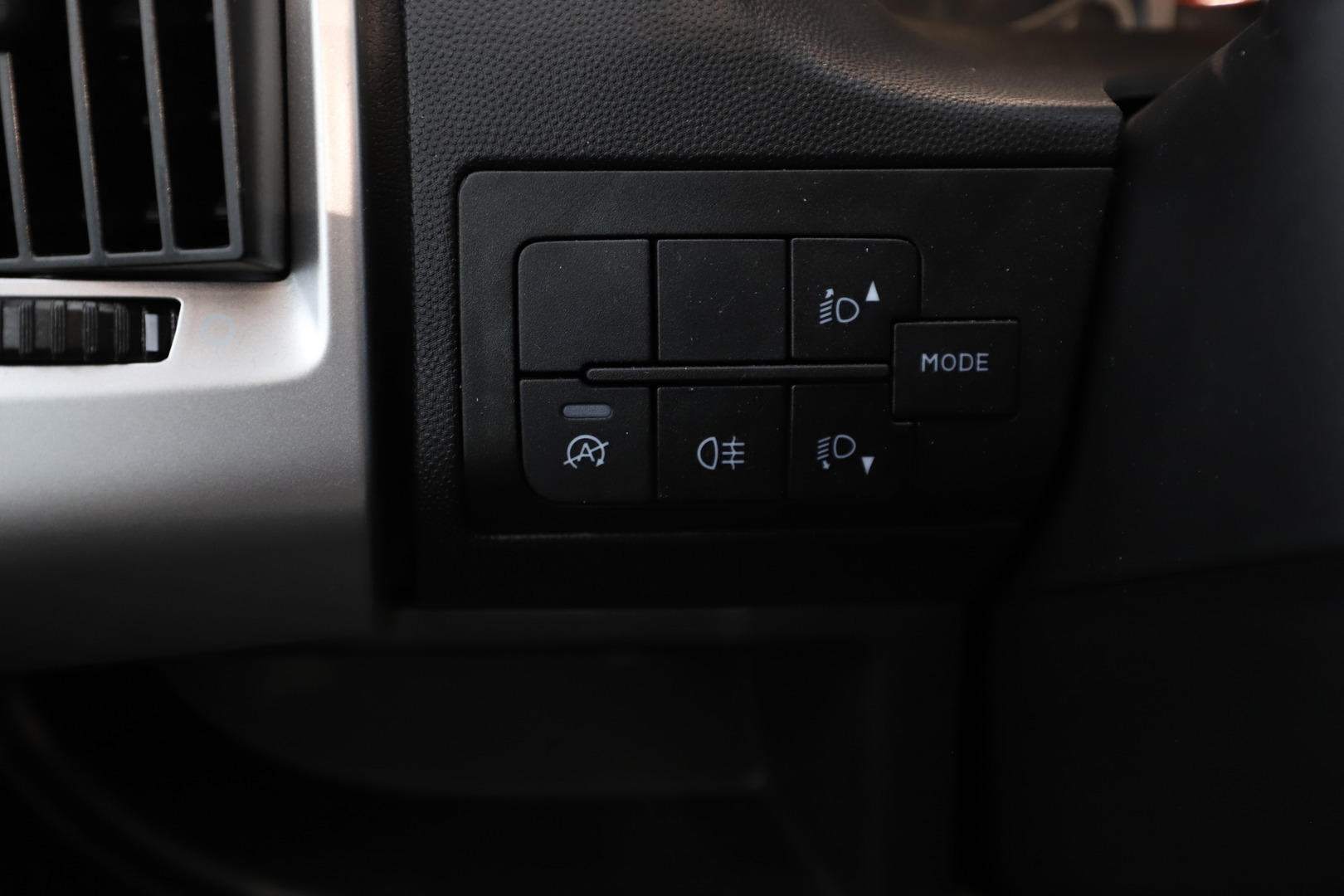 LMC ELEMENT T638 2021