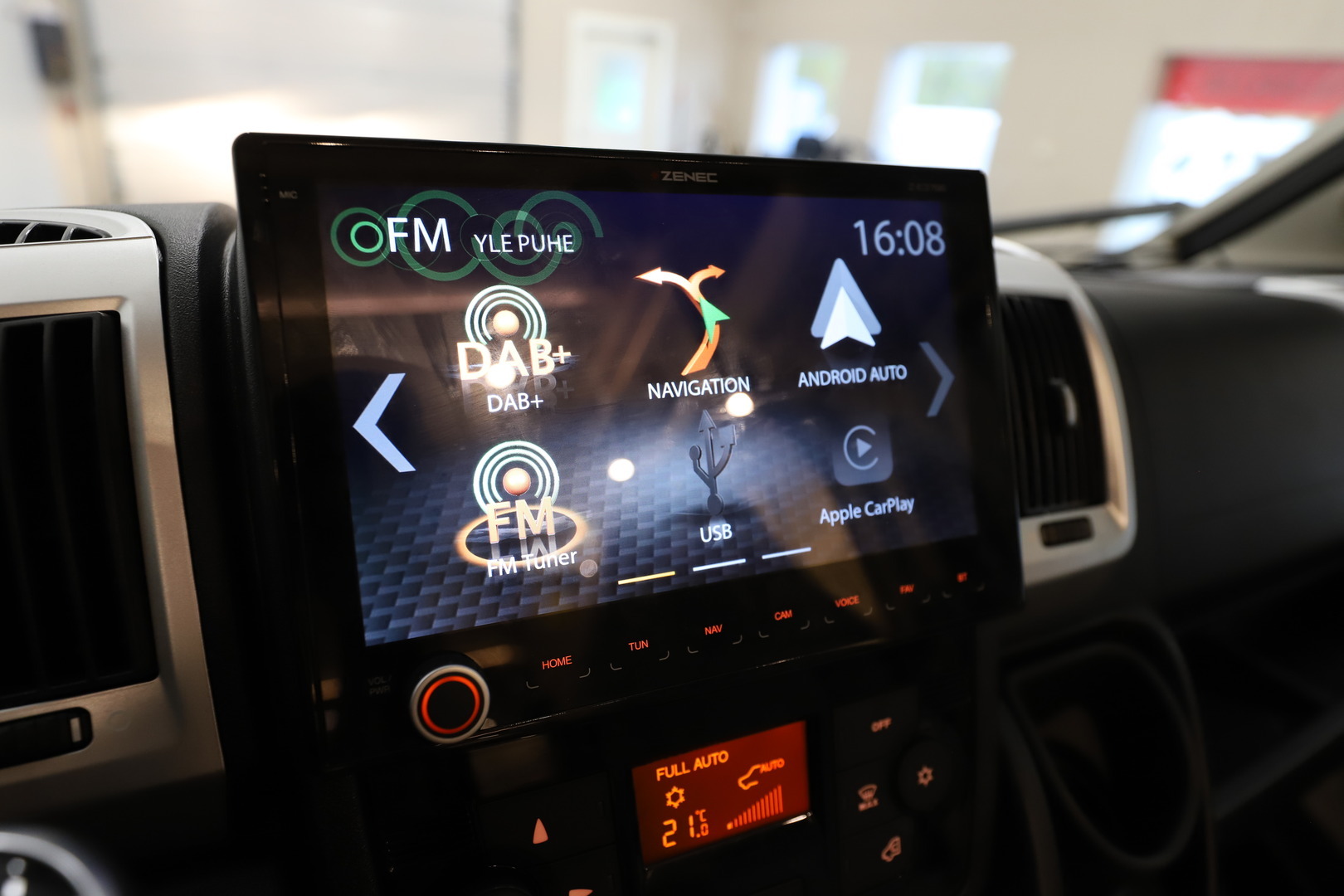 LMC ELEMENT T638 2021